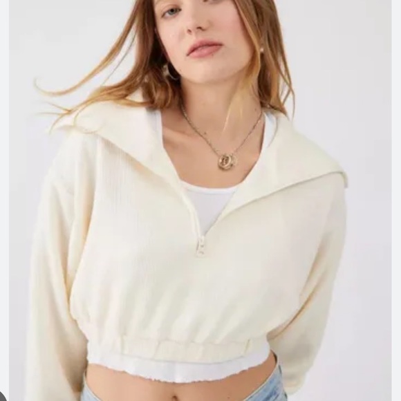 Urban Outfitters Tops - NWT Urban Outfitters Bdg Crooped Sweatshirt